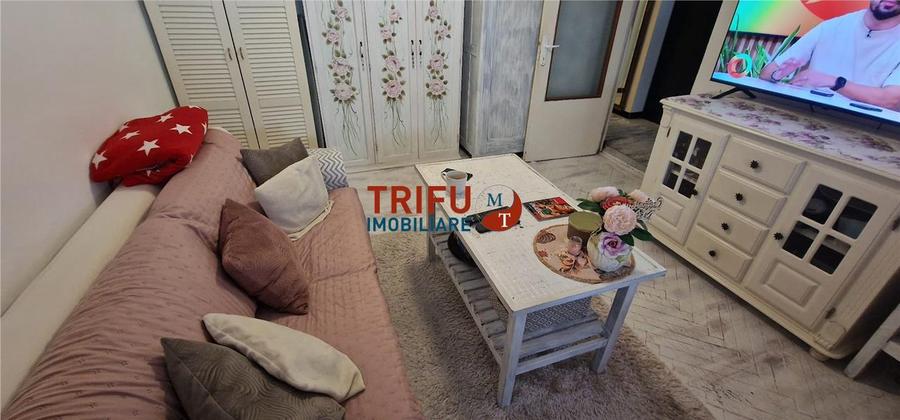 Apartament cu 3 camere decomandat, mobilat în Cetate