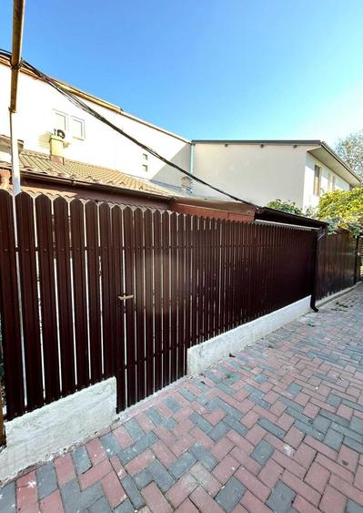 Casă cu 2 camere cu Teren 25 Mp în Muncii