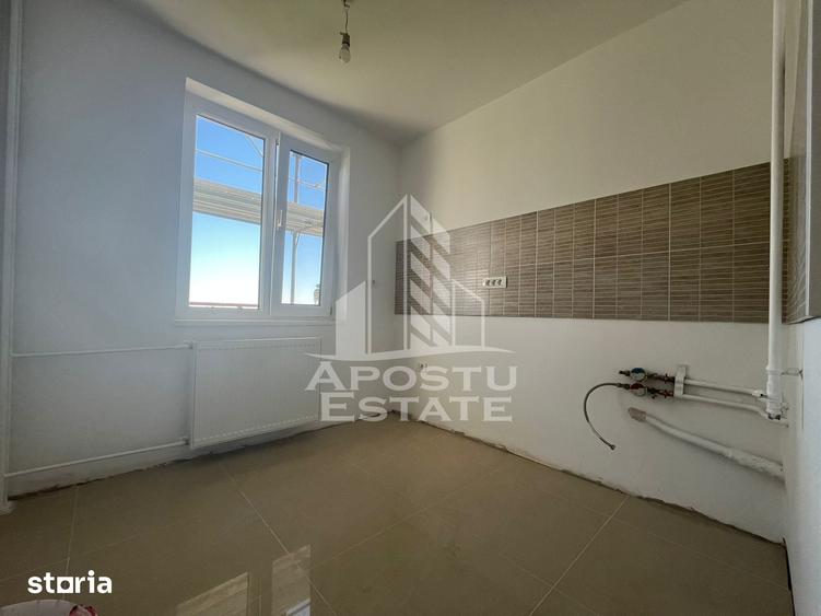 Apartament cu 2 camere, decomandat, renovat, zona Dambovita - 1