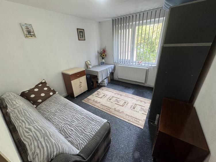 Apartament 3 camere zona Tomis Nord - Brotacei cu Centrala la Etajul 1 - 4