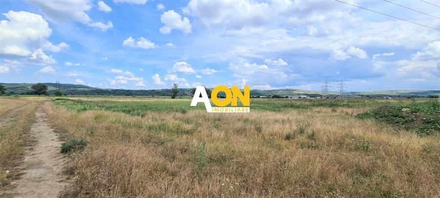 Teren Construcții intravilan de 1440 mp, în Periferie