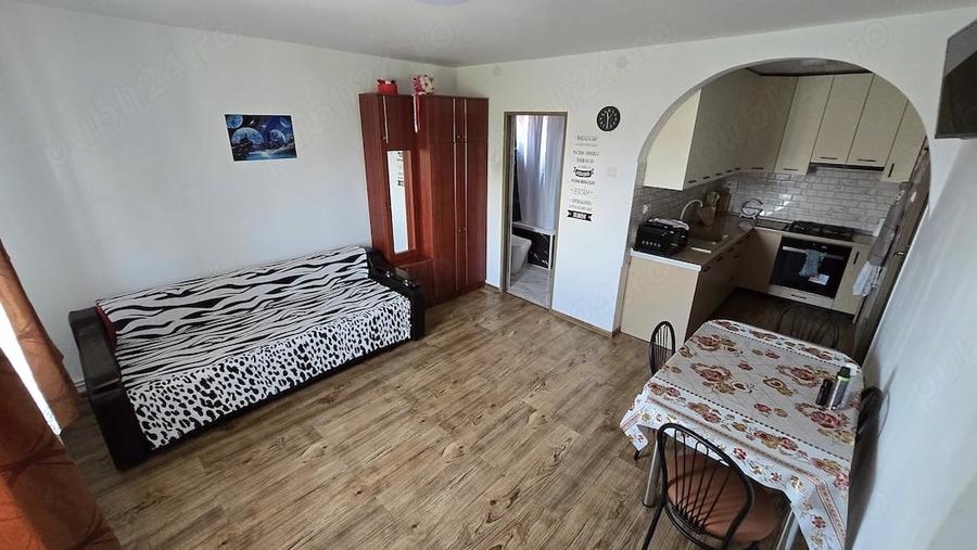 Casă cu Teren 925 Mp în Central