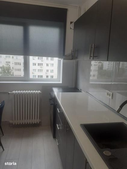 Apartament cu 2 camere decomandat în Titan