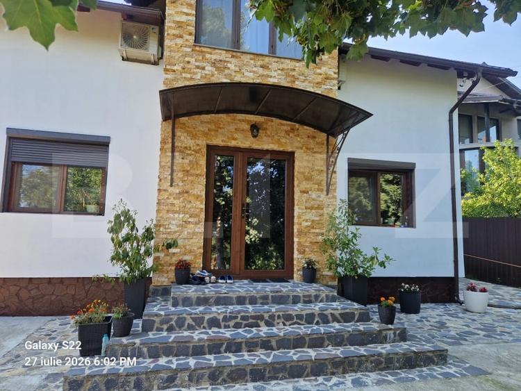 Casă individuală cu 6 camere cu Garaj în Moreni