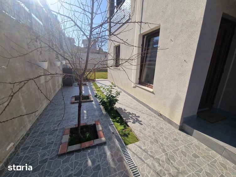 Casă cu 5 camere cu Teren 137 Mp în Apahida