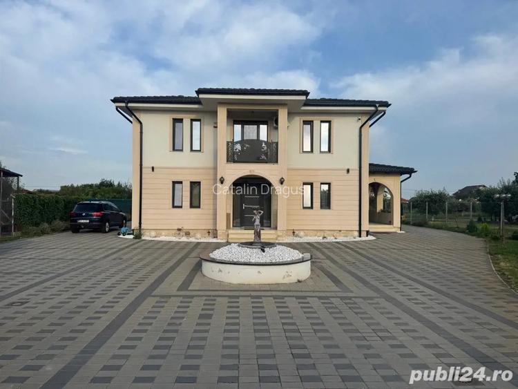 Vand casa Vand casa