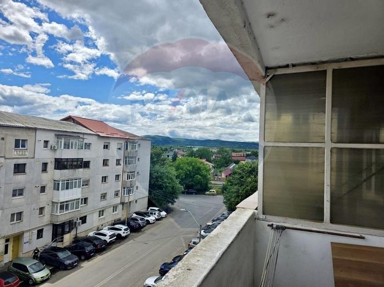 Apartament cu 3 camere decomandat de vanzare, zona Orizont - 10