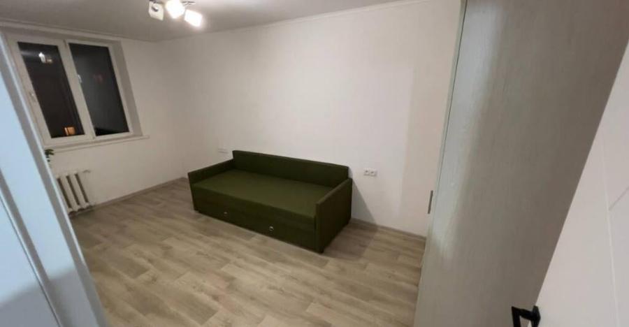 3 camere de vanzare zona Alecsandri - 2