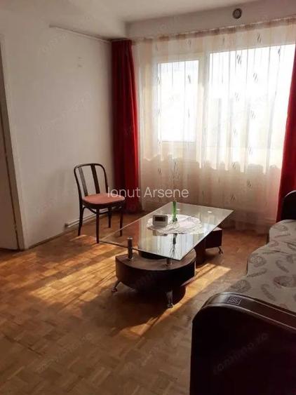 Centru, Str 9 Mai - Precista, Apartament cu 3 camere semidecomandat Centru, Str 9 Mai - Precista, Apartament cu 3 camere semidecomandat