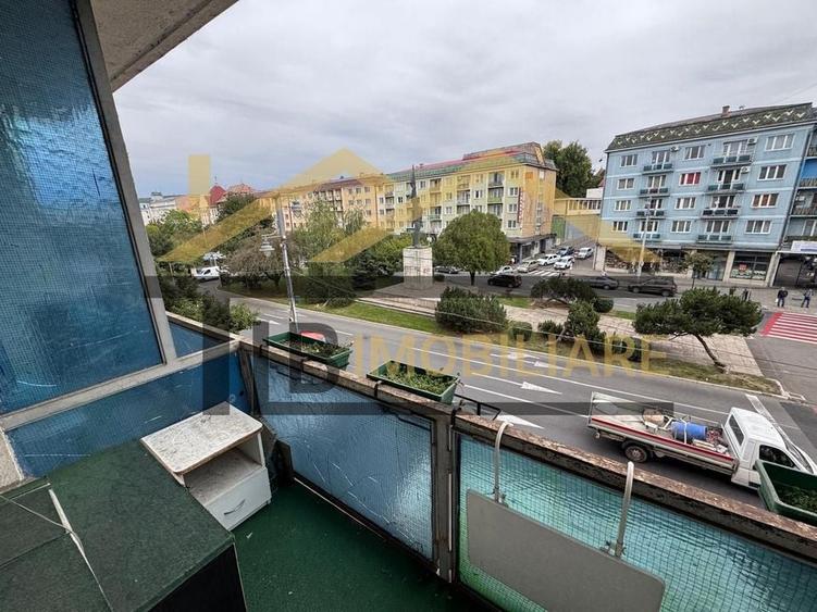 Apartament de 3 camere, garaj, 60mp, zona UltraCentrala - 14