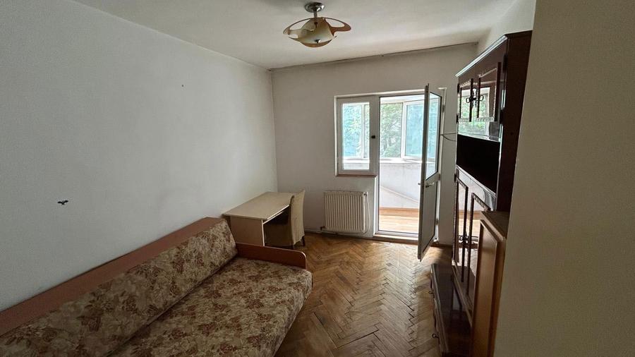 Vand apartament doua camere - 6