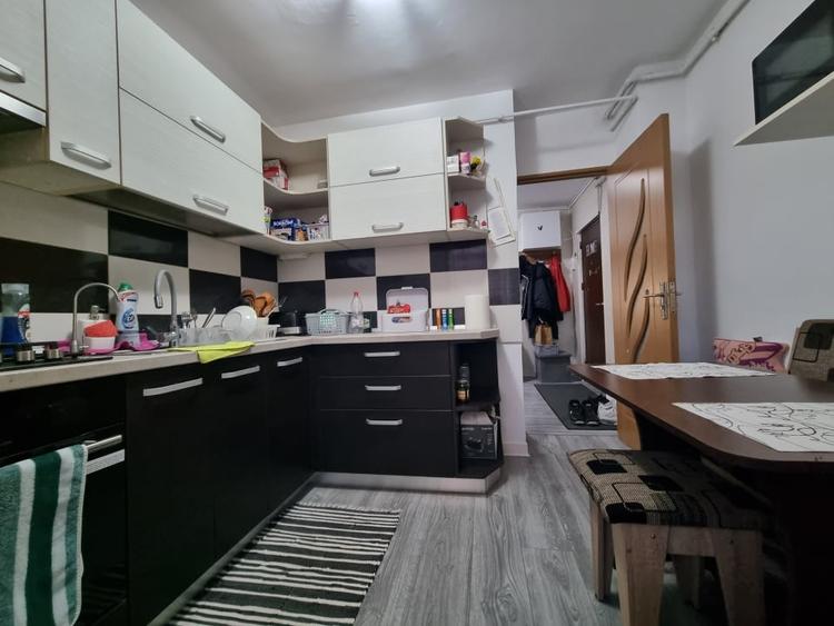 Ștefan cel Mare- Apartament 2 camere decomandate, parter cu balcon - 6