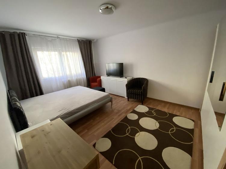 Garsoniera decomandata de inchiriat, Rovine, Posta - 2