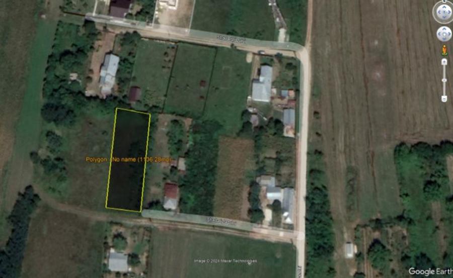 Vând teren intravilan.Terenul are 1120m,deschidere 20 m.Utilitati la poarta. - 3