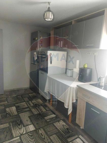 Casa individuala cu teren de 3.414 mp, Comuna Comarna - 2