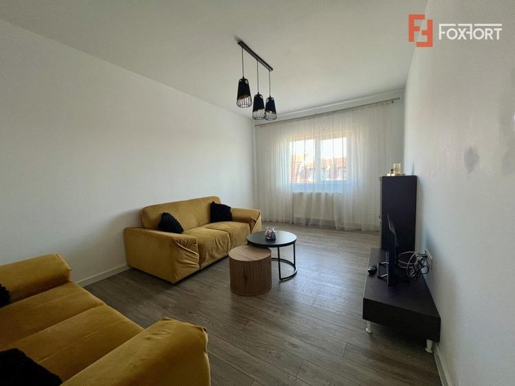 Apartament 3 camere, 63 mp, zona Soarelui, la mansarda - 2