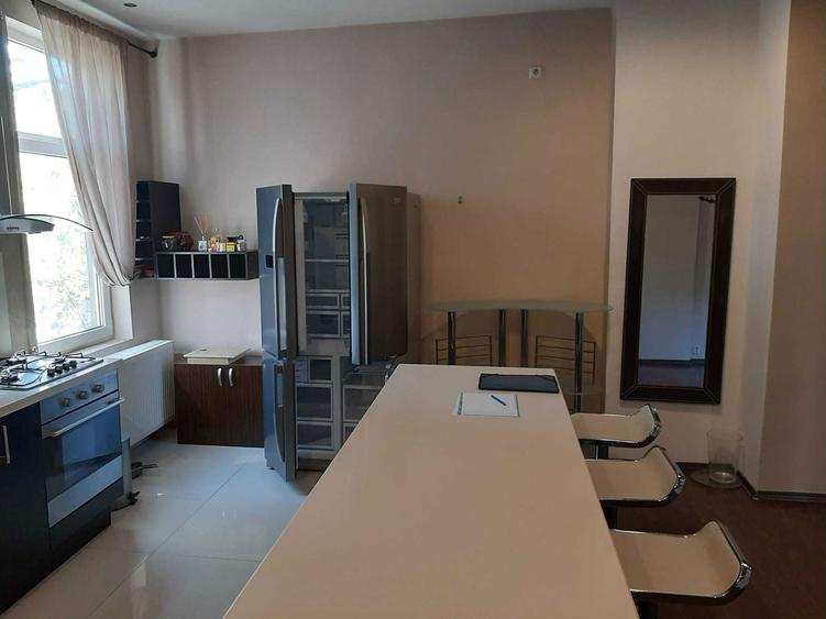 Inchiriez apartament 4 camere Unirii - 6