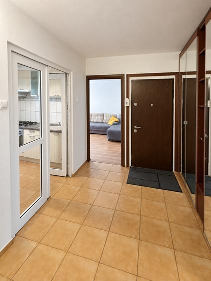 Apartament cu 2 camere decomandat, mobilat în Aviației