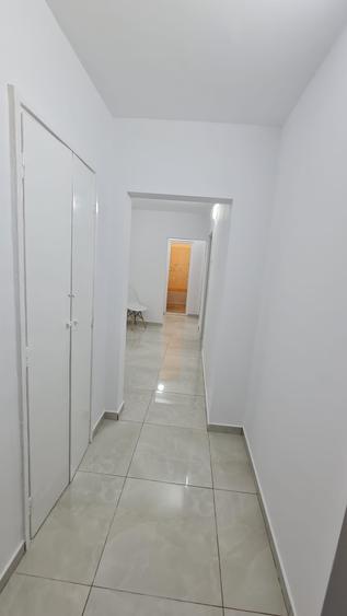 Apartament cu 3 camere decomandat în Pantelimon
