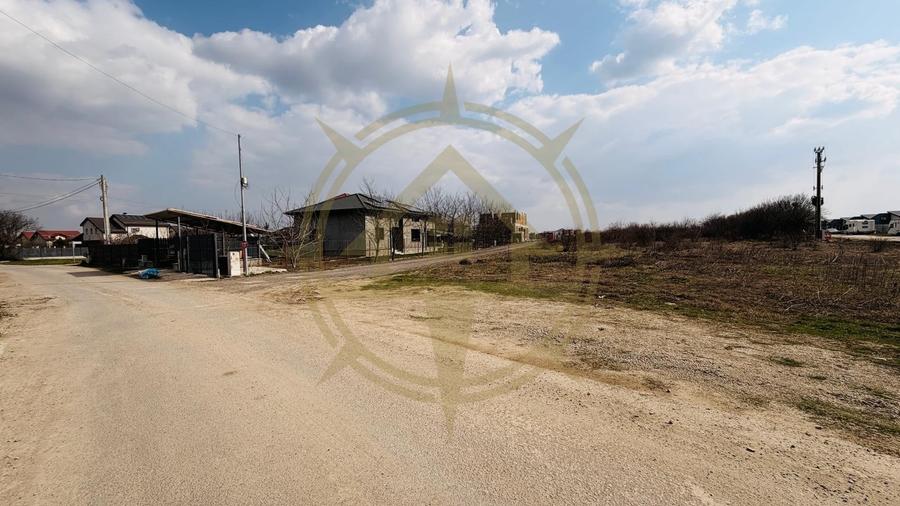 DOM00405 - Teren intravilan 2500 mp | deschidere 17 ml | Tamasi - 1