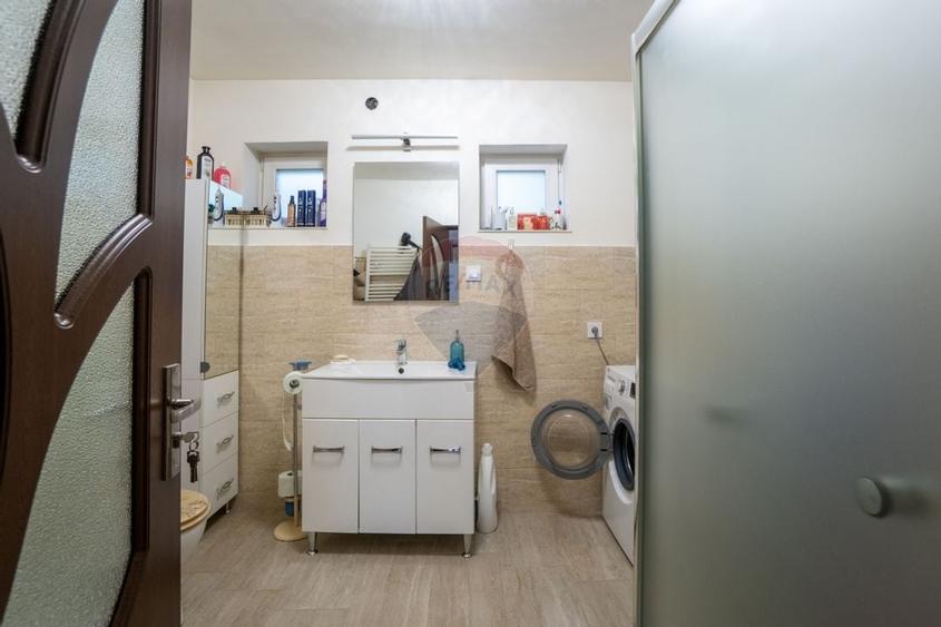 Casa individuala 160 mp, 1.200 mp teren, garaj si spatiu comercial - 12