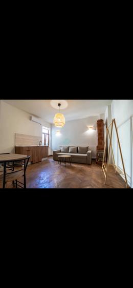 Villa 20 rooms for sale / Calea Victoriei - 10