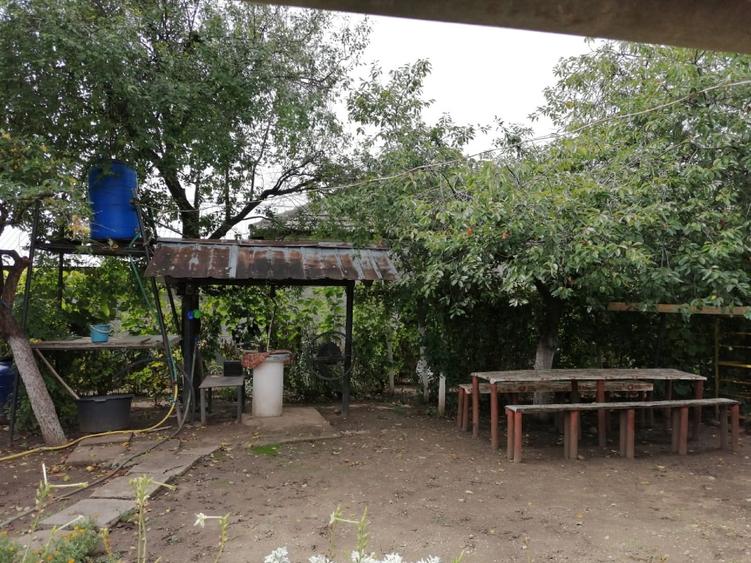 Casă de vanzare - 4