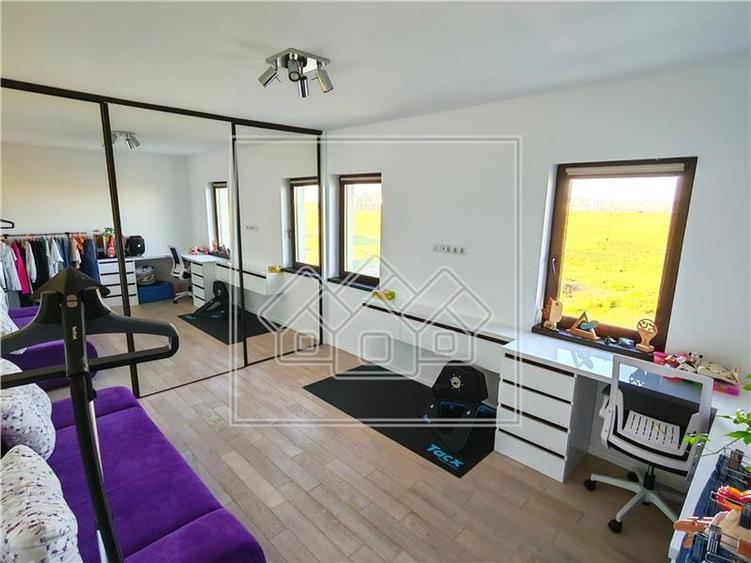 Casa tip duplex de vanzare in Sibiu - mobilata si utilata modern - 17