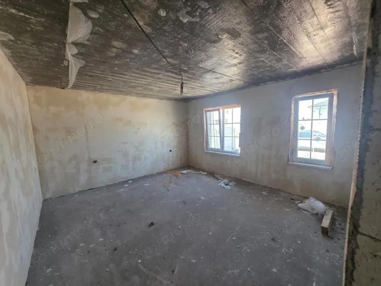 Casa pe parter 130 mp construiti, 400 mp curte zona Metro - 8