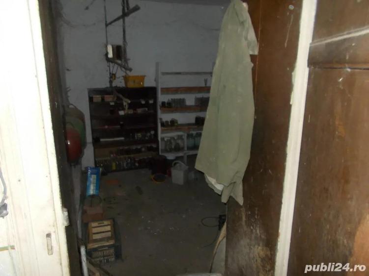 Casa Ianova, 2corpuri, 3 camere, 1500mp teren - 9