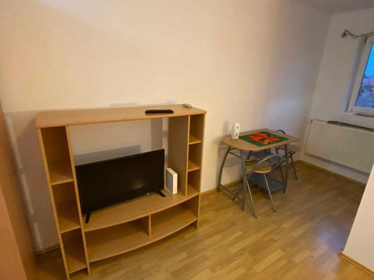 Inchiriez garsoniera Bloc Rezidential din zona sud mobilata utilata - 8