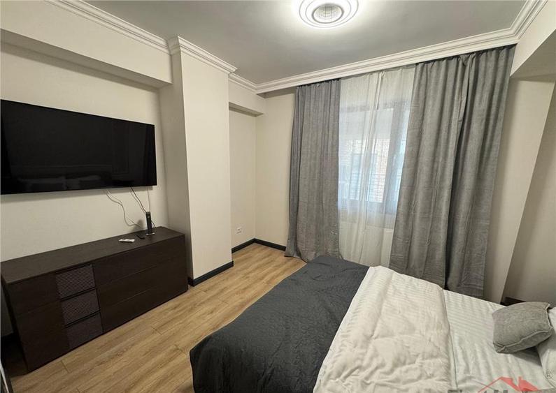 Penthouse 115 mp, terasa 30 mp, parcare boxa, bloc nou - 2