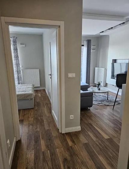 Ofer spre inchiriere o garsoniera, in zona drumul taberei, centrala proprie - 1