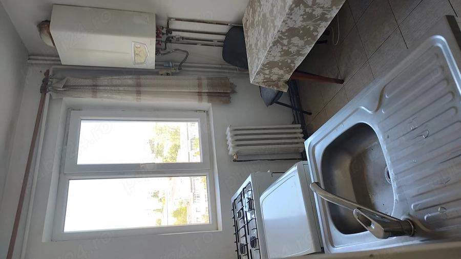 Apartament cu 2 camere decomandat în Nicolina