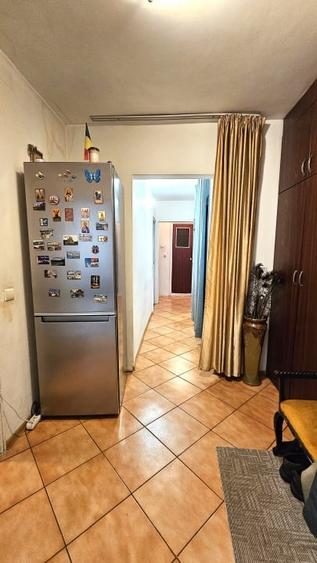 Metrou Lujerului - Plaza Romania vanzare apartament 3 camere + boxa - 17