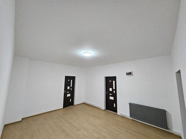 Casa de Vanzare Complet Renovata ! - 12