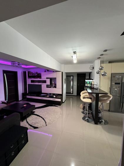 Copou - Casa Armatei , 4 camere , 108 mp , garaj si boxa in proprietate ! - 2