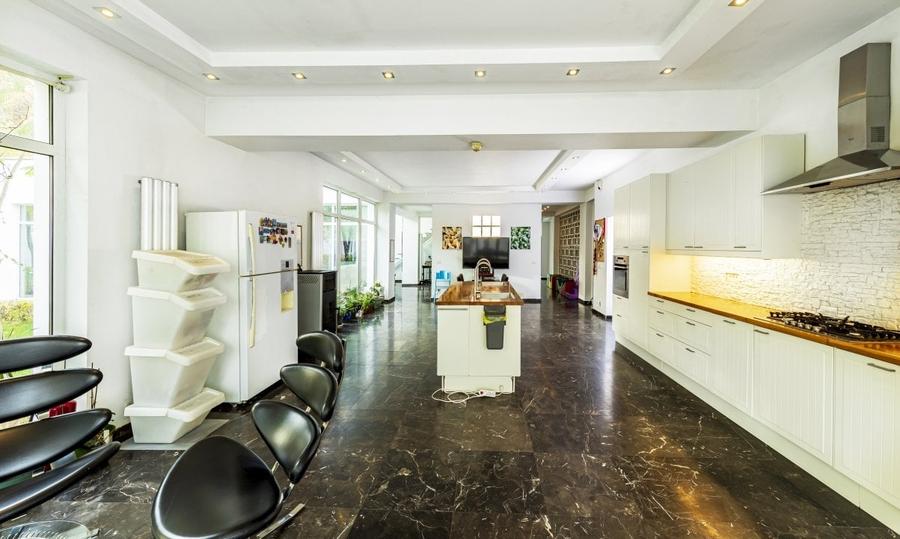 Un Domeniu Unic Lângă București. Luxul Pe Un Singur Nivel: Vilă De Vânzare - 16