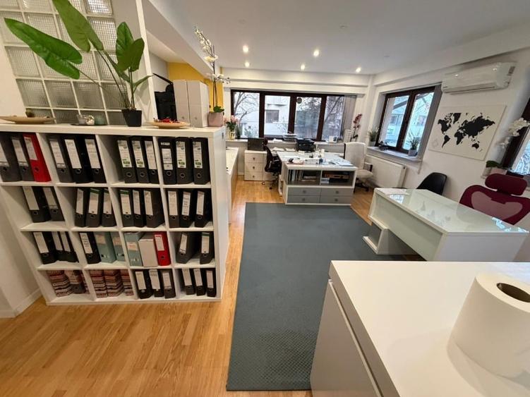 Apartament cu 3 camere semidecomandat în Dorobanți