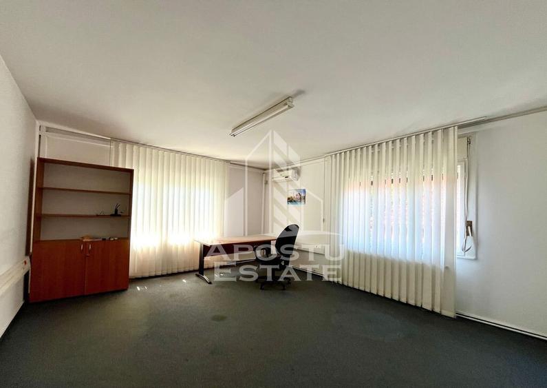 Casa cu 5 camere, 2 bai, pretabila pentru birouri. Girocului - 4