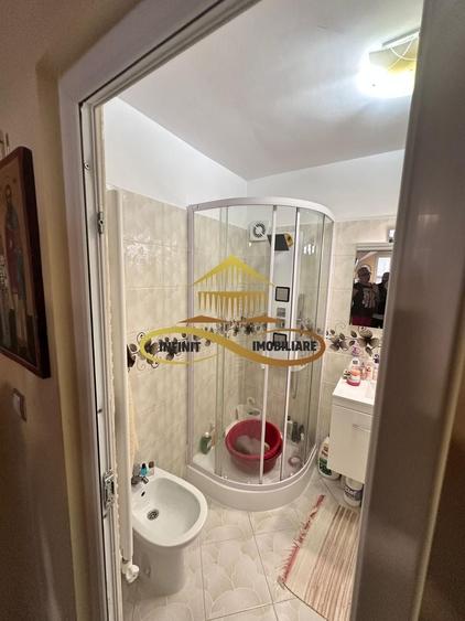 De vanzare apartament 2 camere Buhusi Bacau - 6