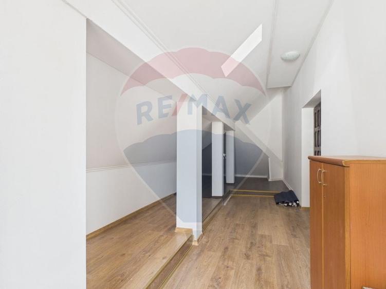 Vilă cu Hammam, garaj și sistem fotovoltaic – Sinaia, Calea Brașovului - 26