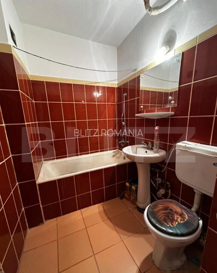 Garsoniera semidecomandata, 32 mp, zona Brazda