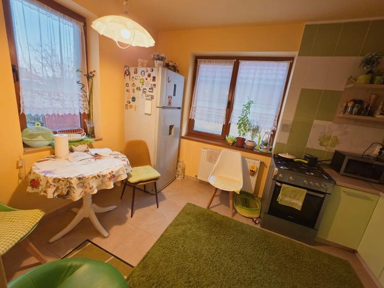 Vand casa Harman 4 camere  locatie centrala singur in curte - 5