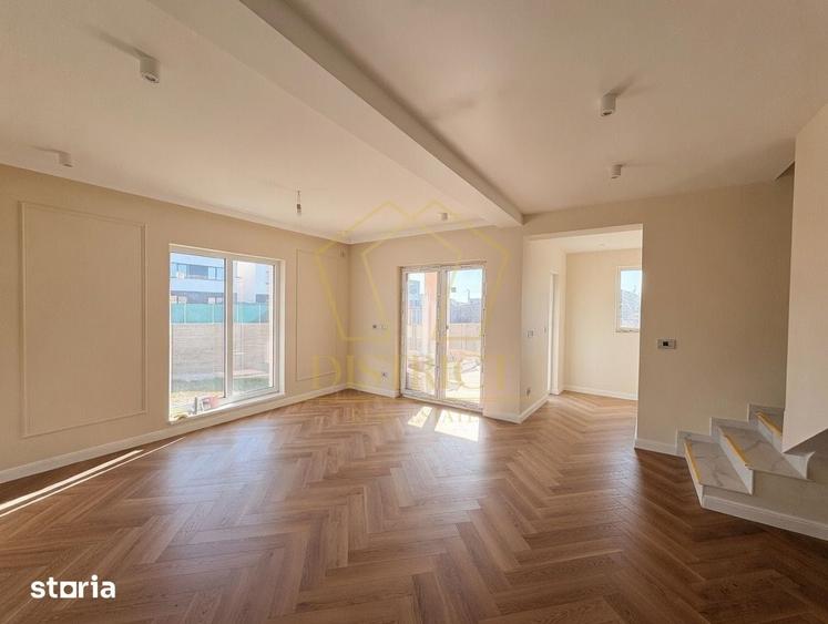 Casă cu 5 camere cu Teren 420 Mp în Blașcovici