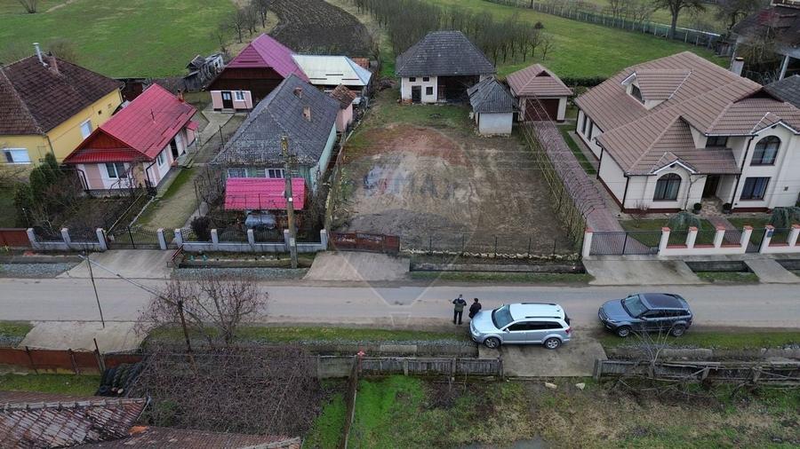 Constructie de caramida cu 3 camere de vânzare in centrul com. Salsig - 16