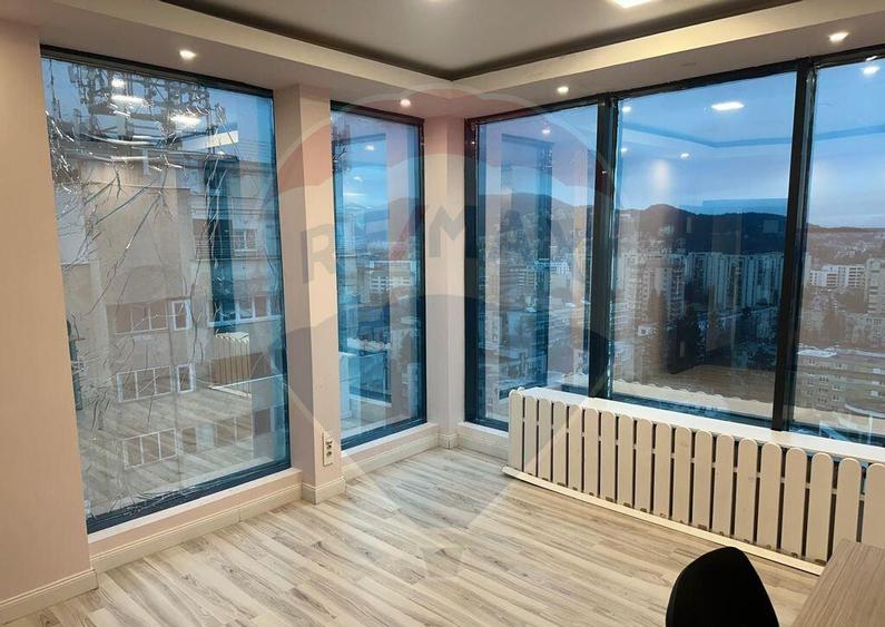 BIROU cu priveli?te panoramica Centru Civic - 2