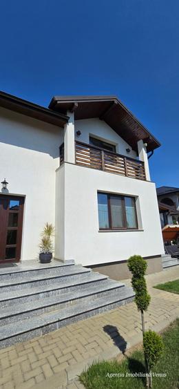 Casa noua cu etaj la Lebada - 1