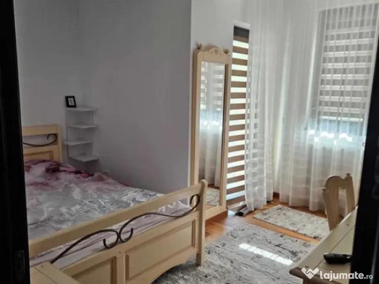 Apartament cu 3 Camere - Etaj 1 Bloc Nou - Zona Centru - 2