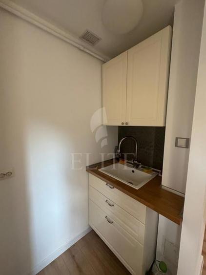Apartament 3 camere &icirc;n zona Nicolae Titulescu - 2